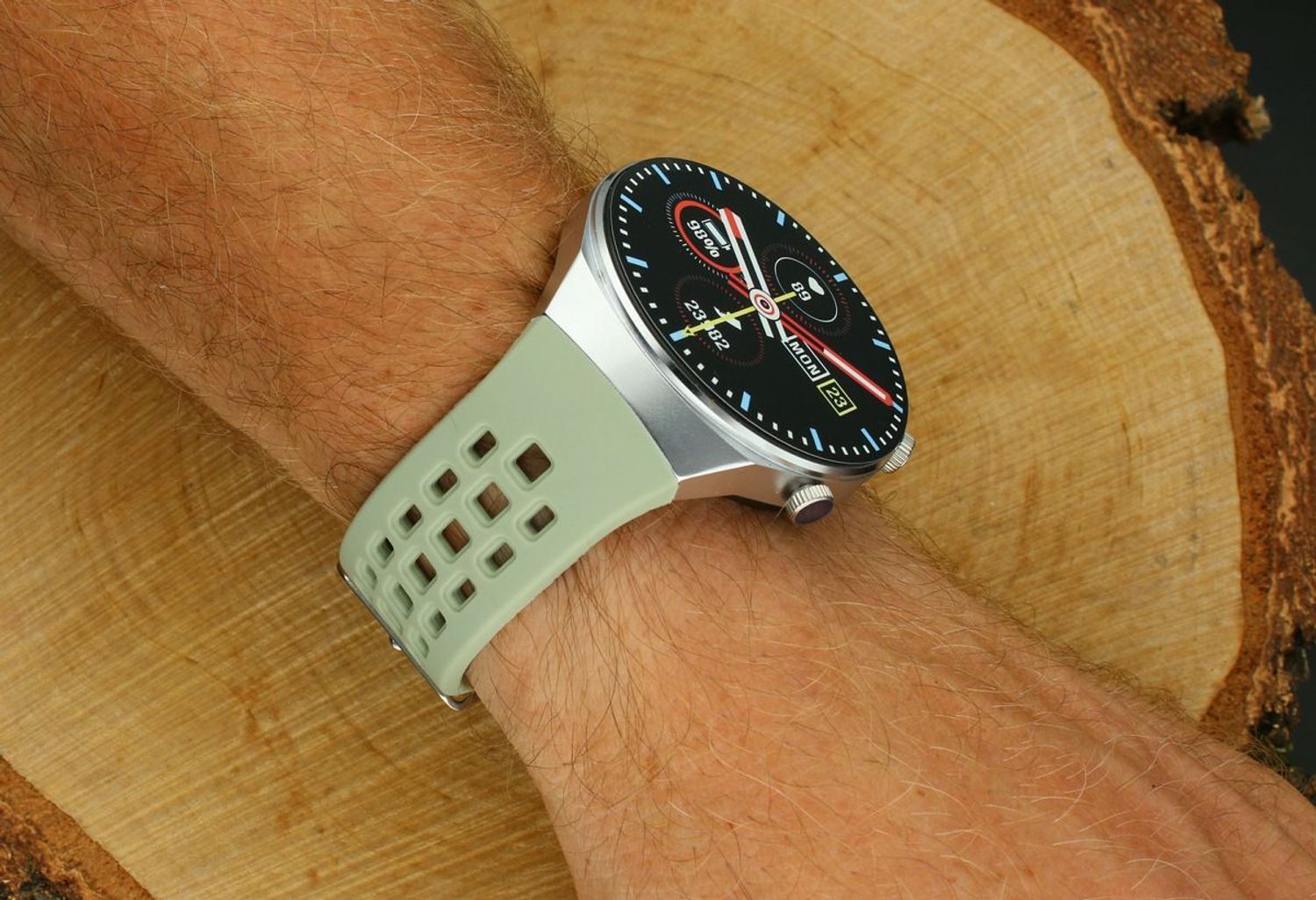 Smartwatch męski na zielonym pasku Rubicon RNCE68. Bluetooth. Zdalne rozmowy przez zegarek ✓zdrowy styl życia✓ (8).jpg